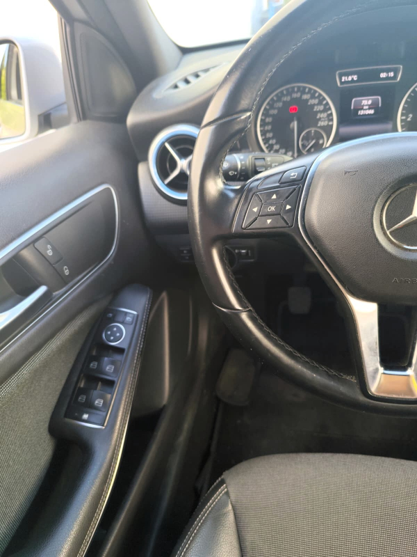 Mercedes Classe A — 18