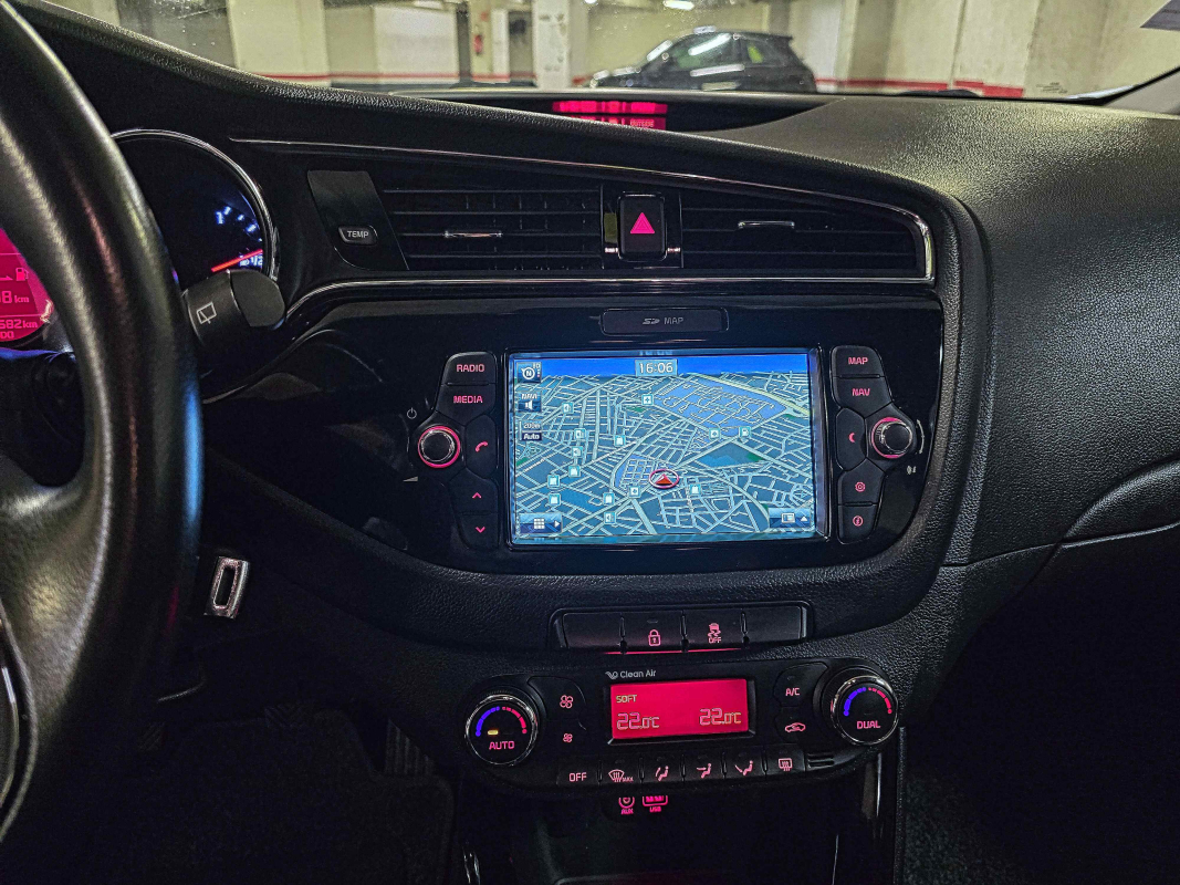 Kia Cee'd — 27