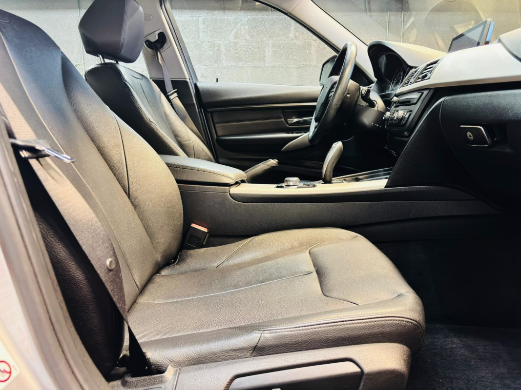 Bmw Série 3 — 25