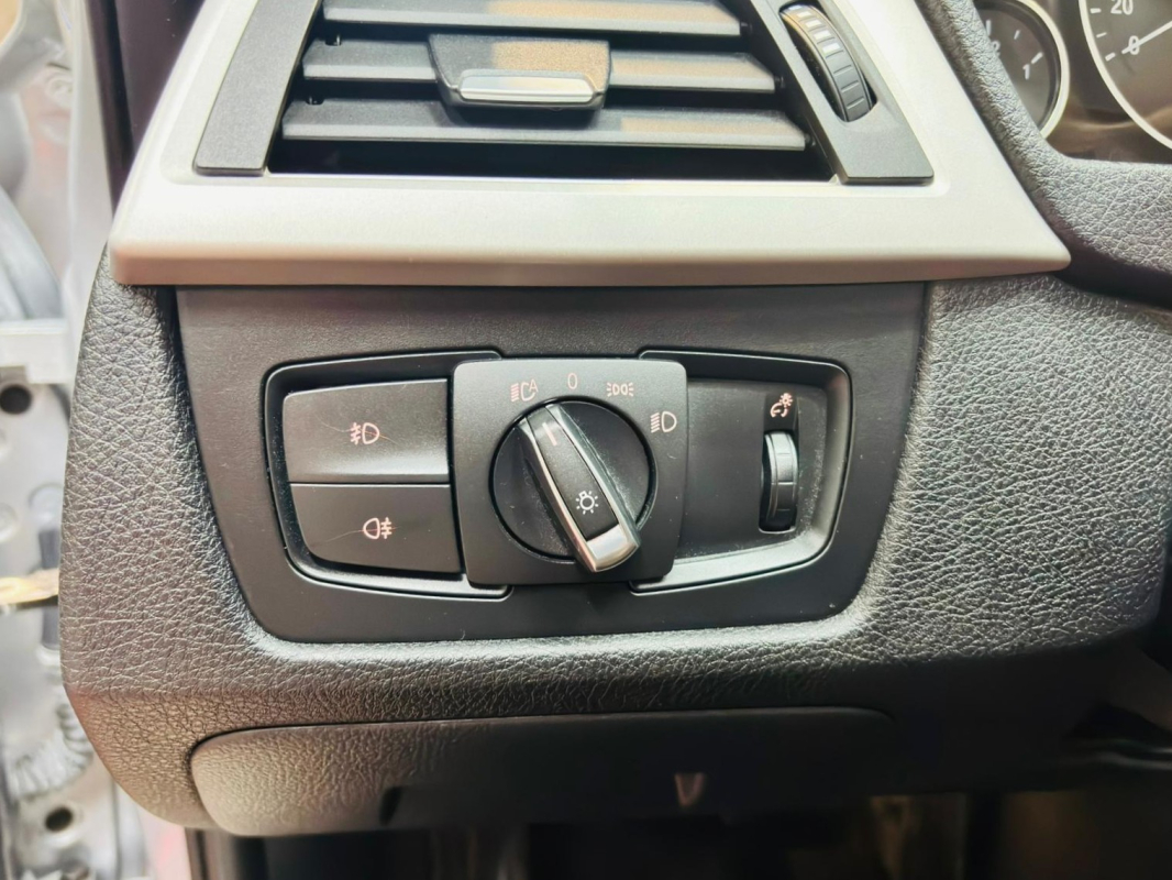 Bmw Série 3 — 19