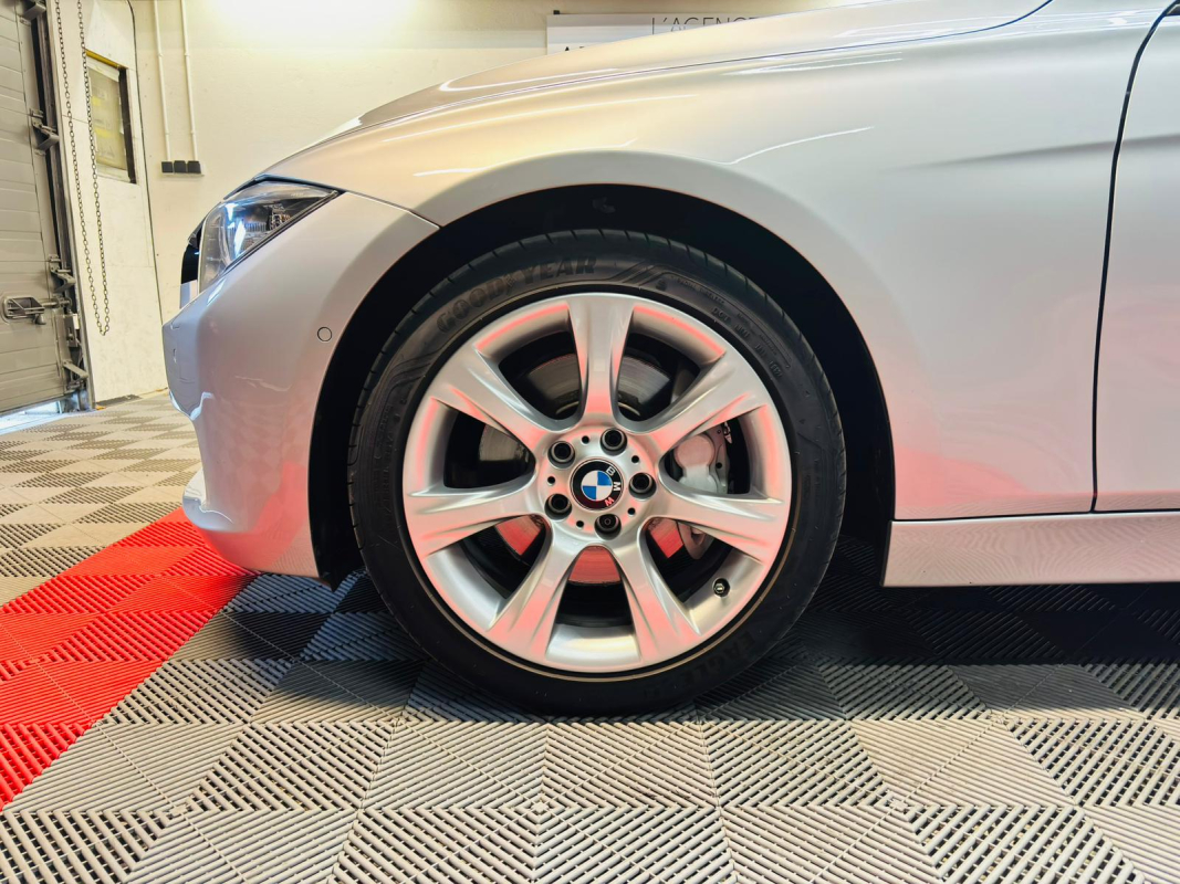 Bmw Série 3 — 36