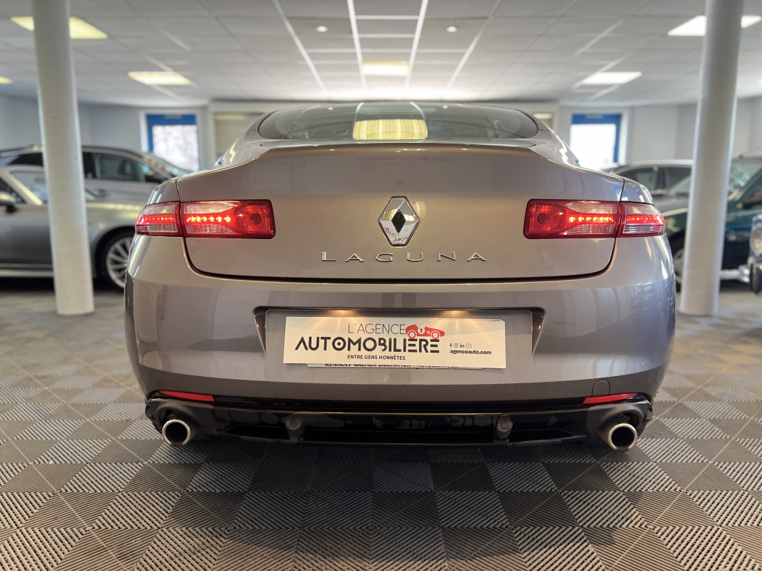 Renault Laguna — 17