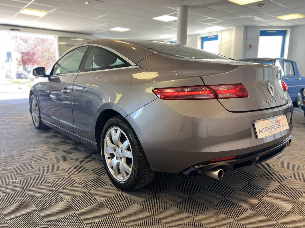 Renault Laguna — 3