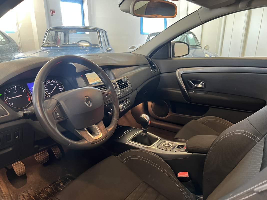 Renault Laguna — 6