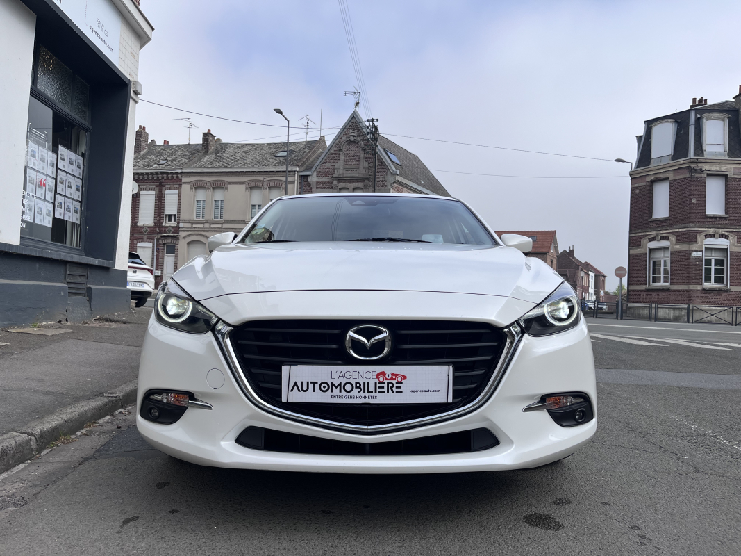Mazda Mazda 3 — 2