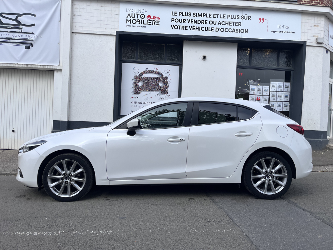 Mazda Mazda 3 — 4