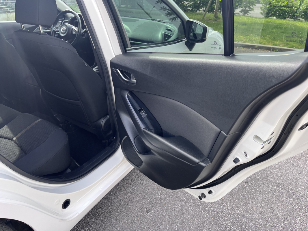 Mazda Mazda 3 — 31