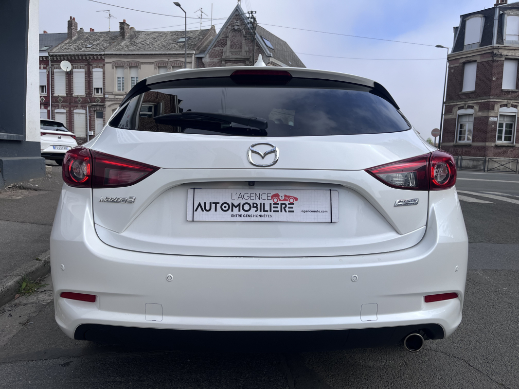 Mazda Mazda 3 — 6