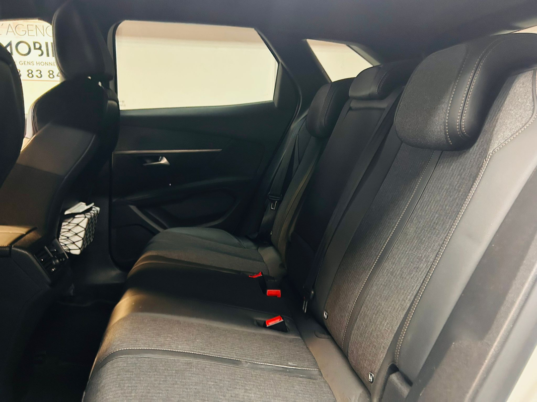 Peugeot 3008 — 12