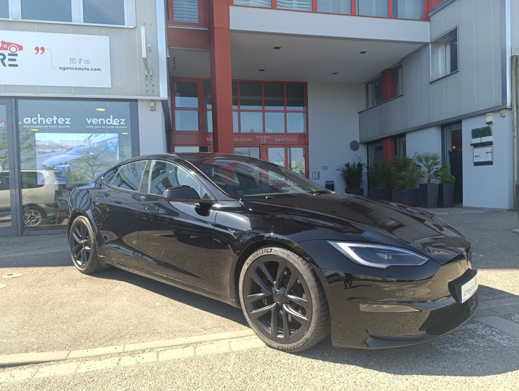 Tesla Model S