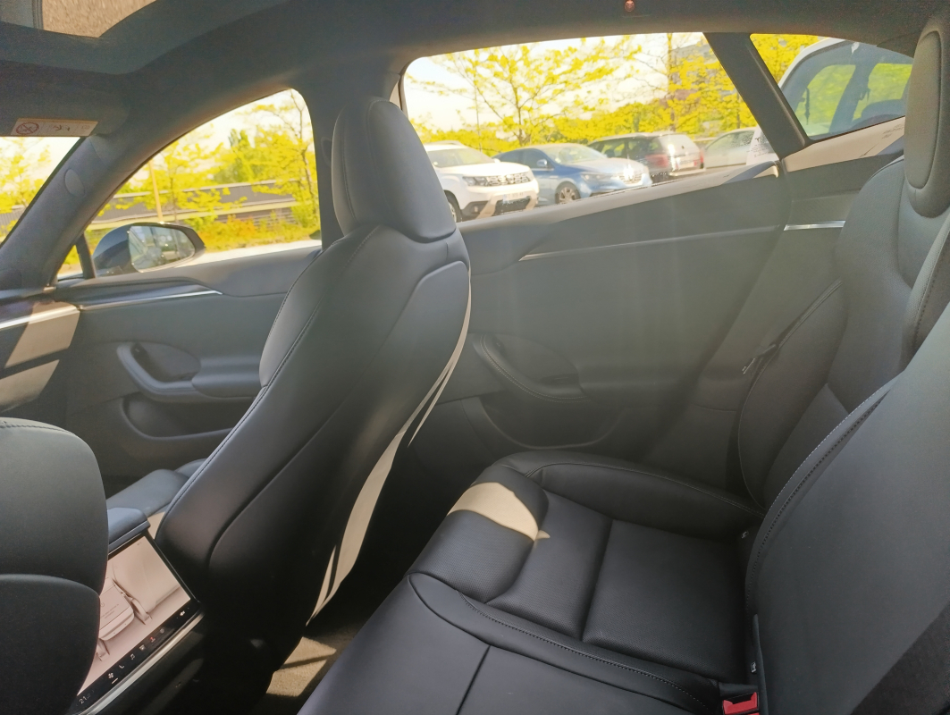 Tesla Model S — 14