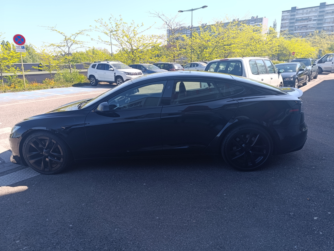 Tesla Model S — 5
