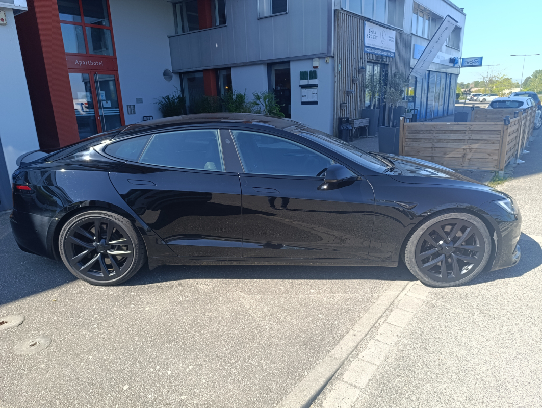 Tesla Model S — 9