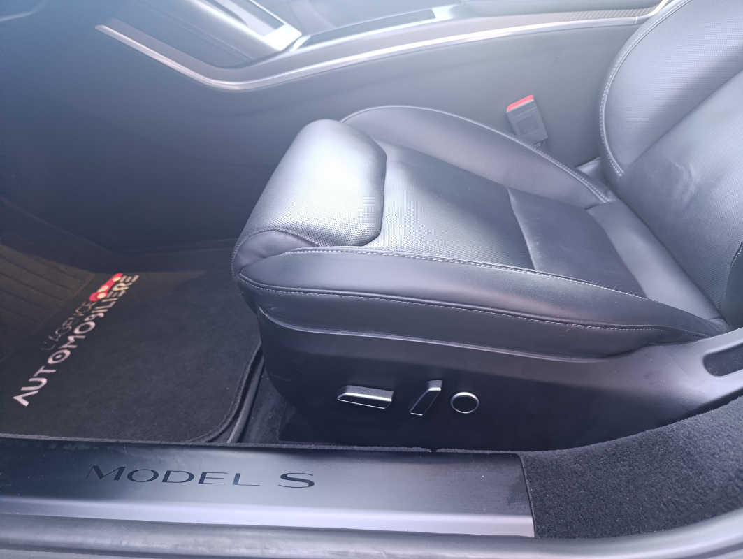 Tesla Model S — 27