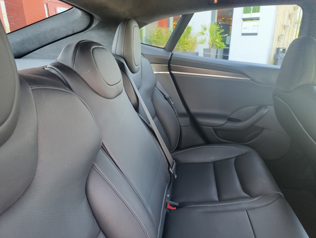 Tesla Model S — 15