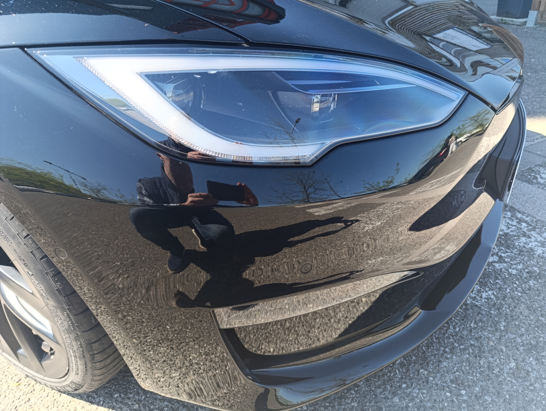 Tesla Model S — 30
