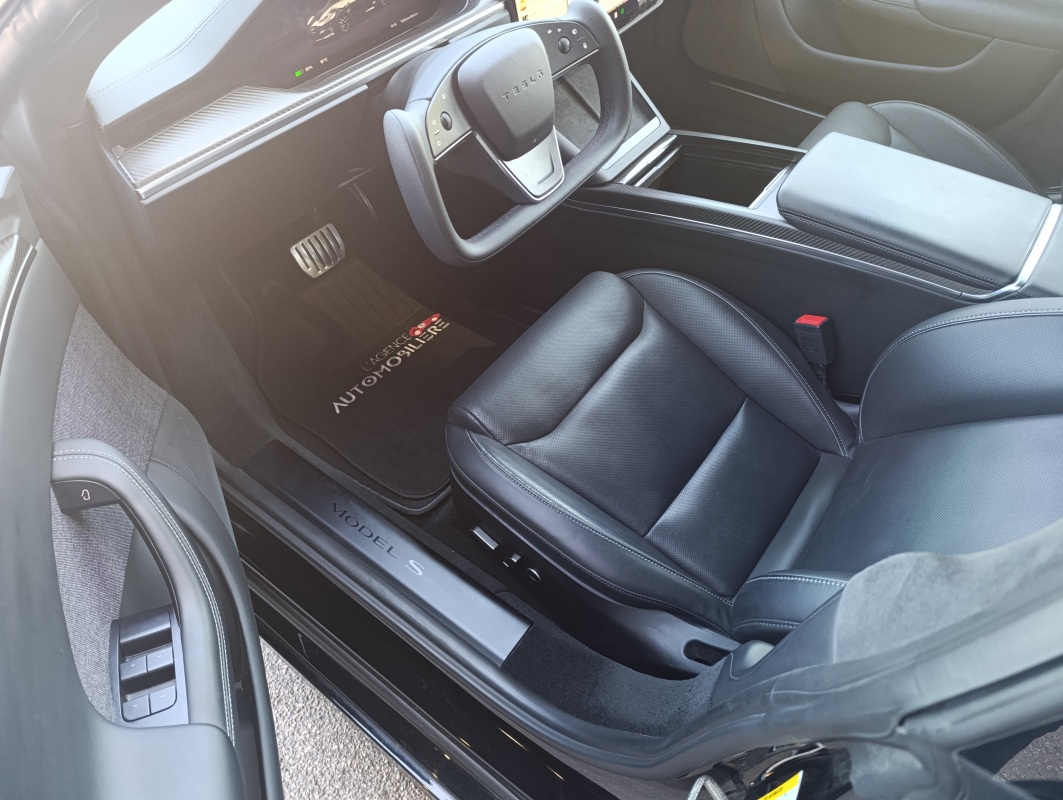 Tesla Model S — 25