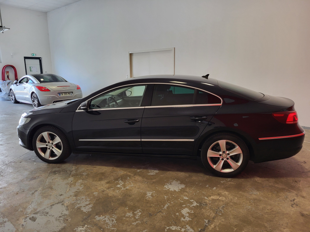 Volkswagen Passat CC — 4