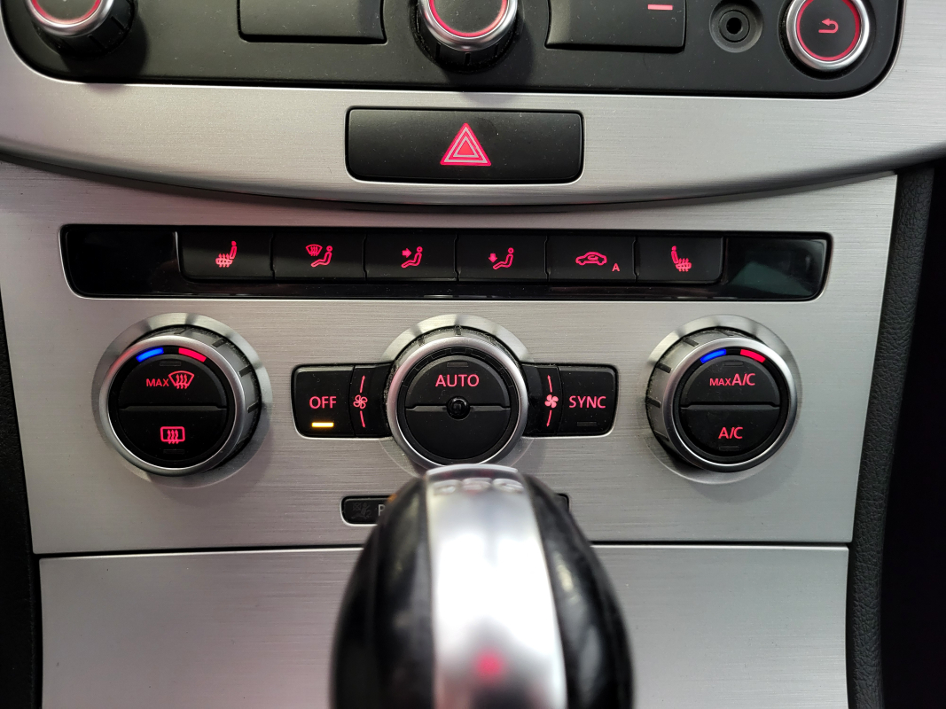 Volkswagen Passat CC — 26