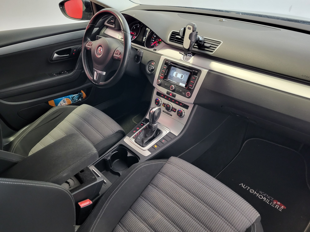 Volkswagen Passat CC — 16