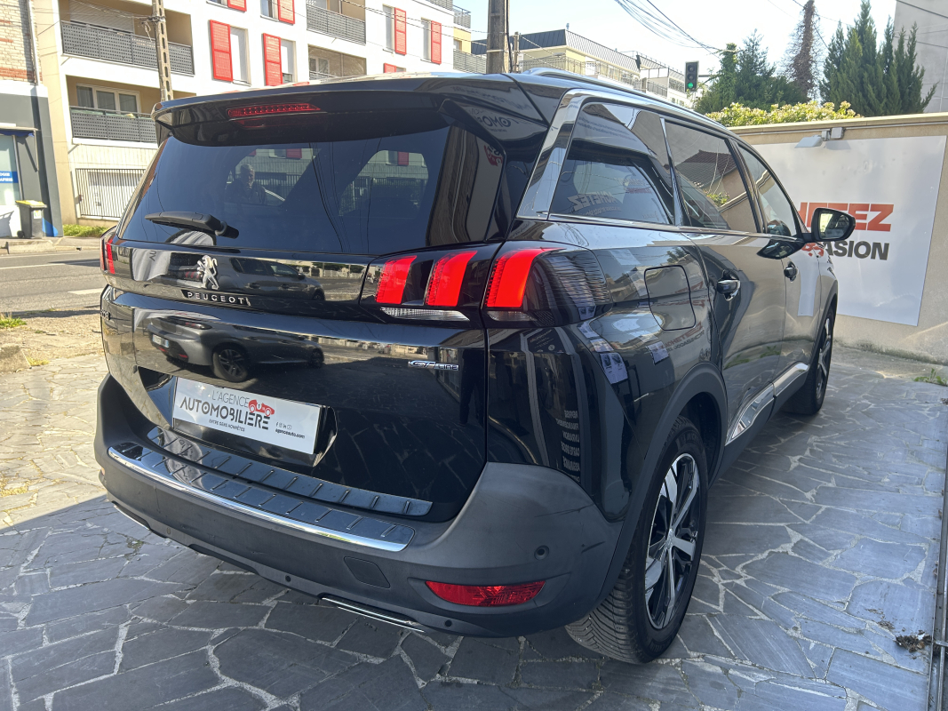 Peugeot 5008 — 5