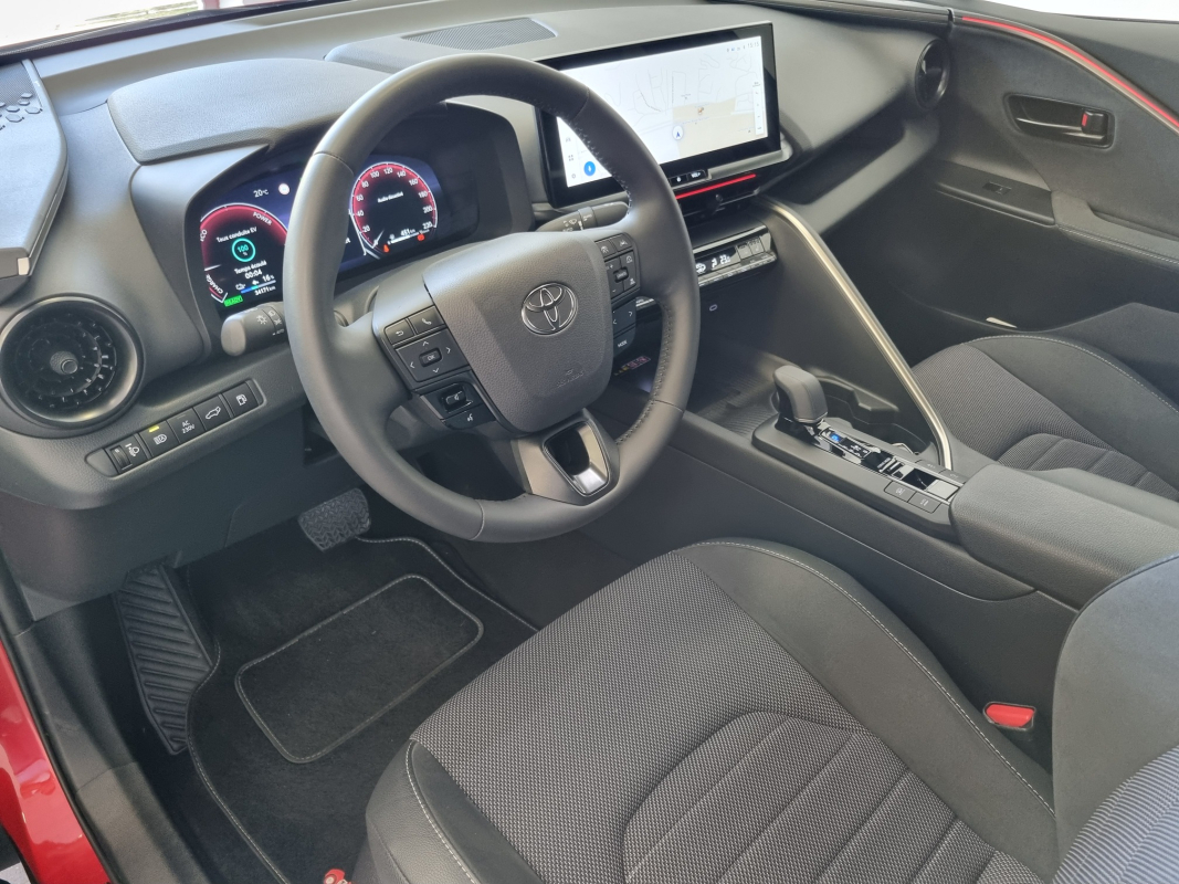 Toyota C-HR — 10