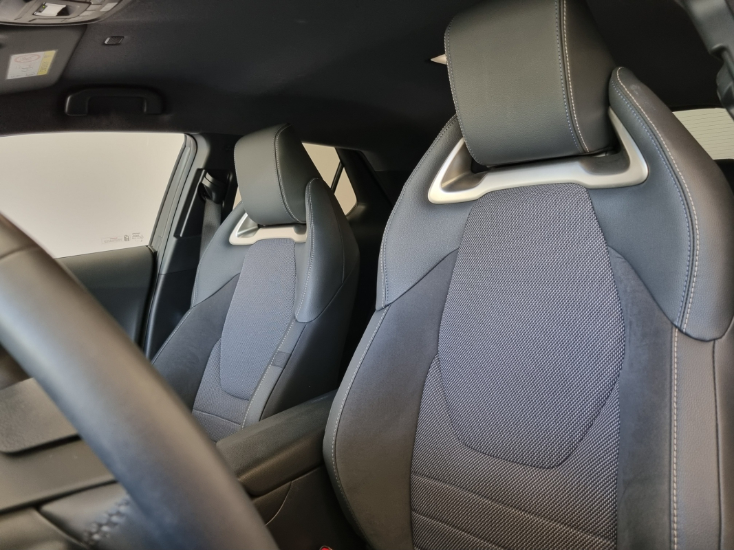 Toyota C-HR — 11