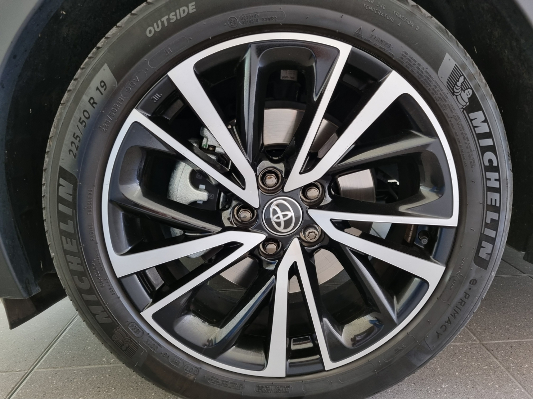 Toyota C-HR — 34