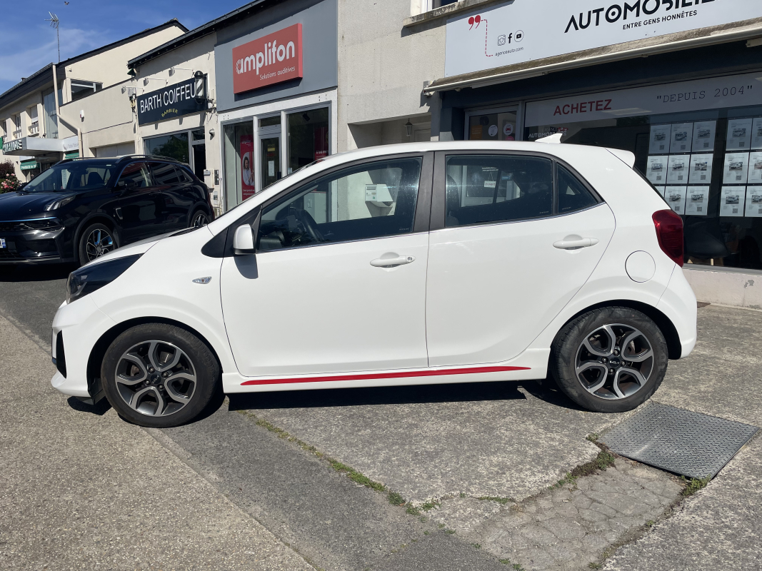 Kia Picanto — 8