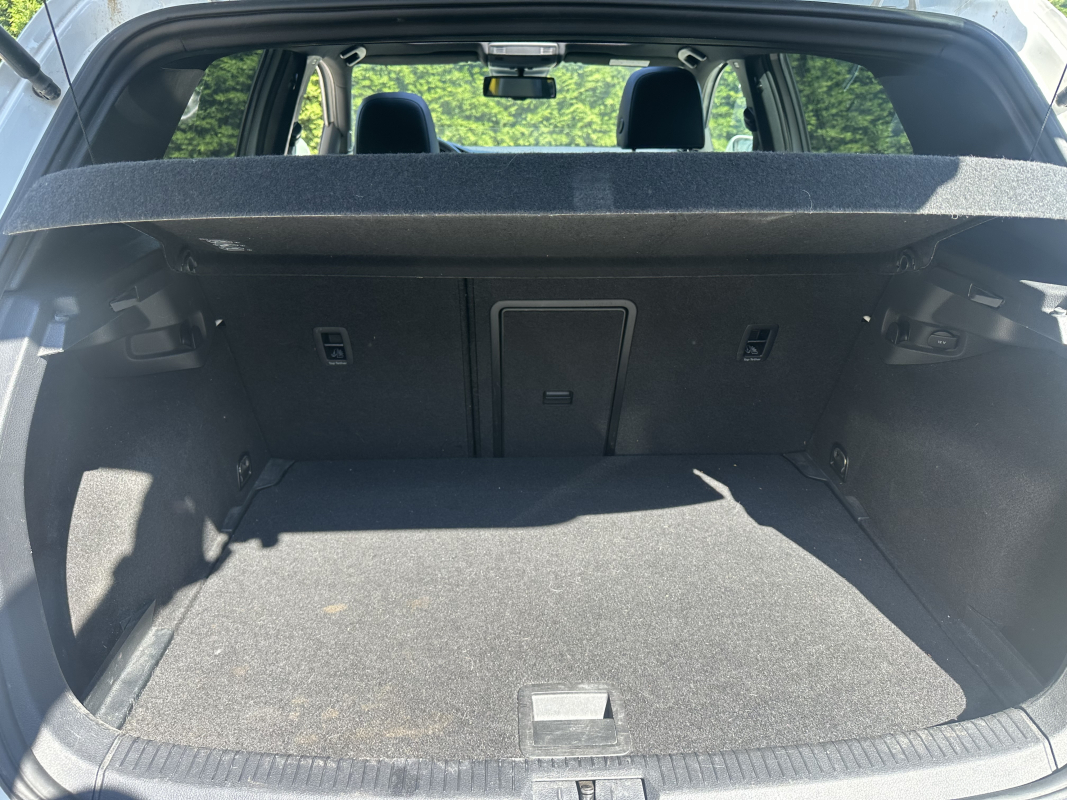 Volkswagen Golf — 14