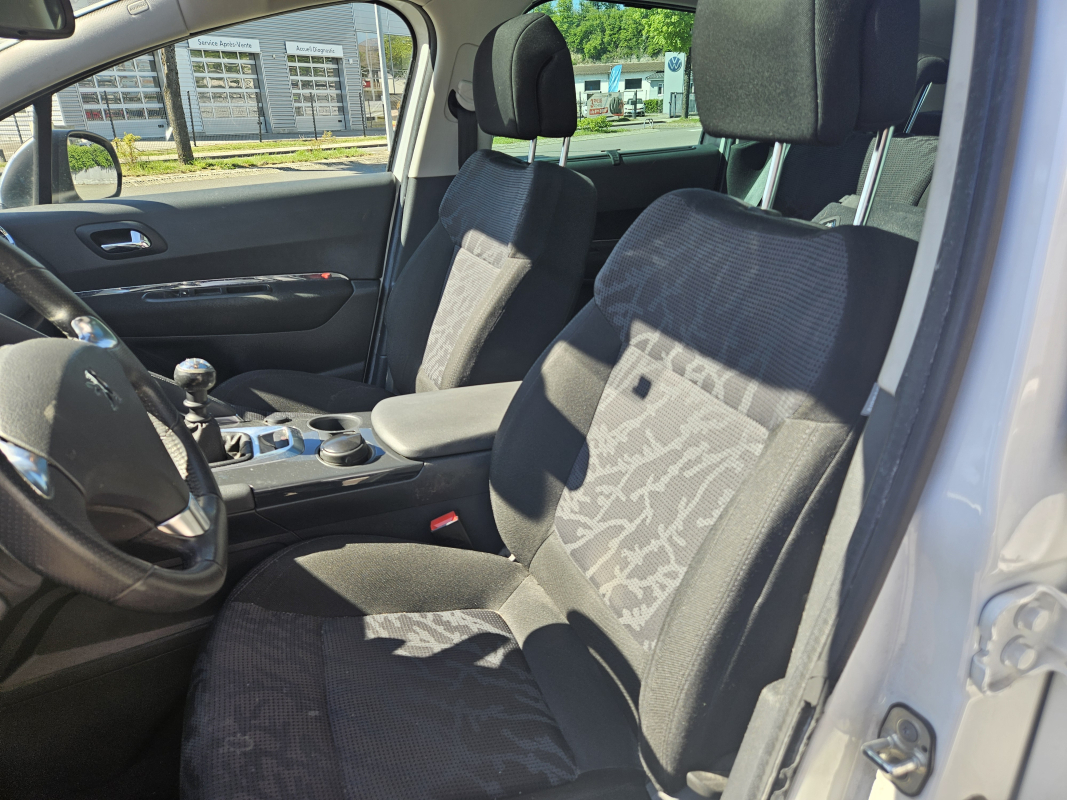 Peugeot 3008 — 7