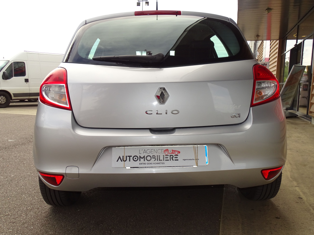 Renault Clio — 7