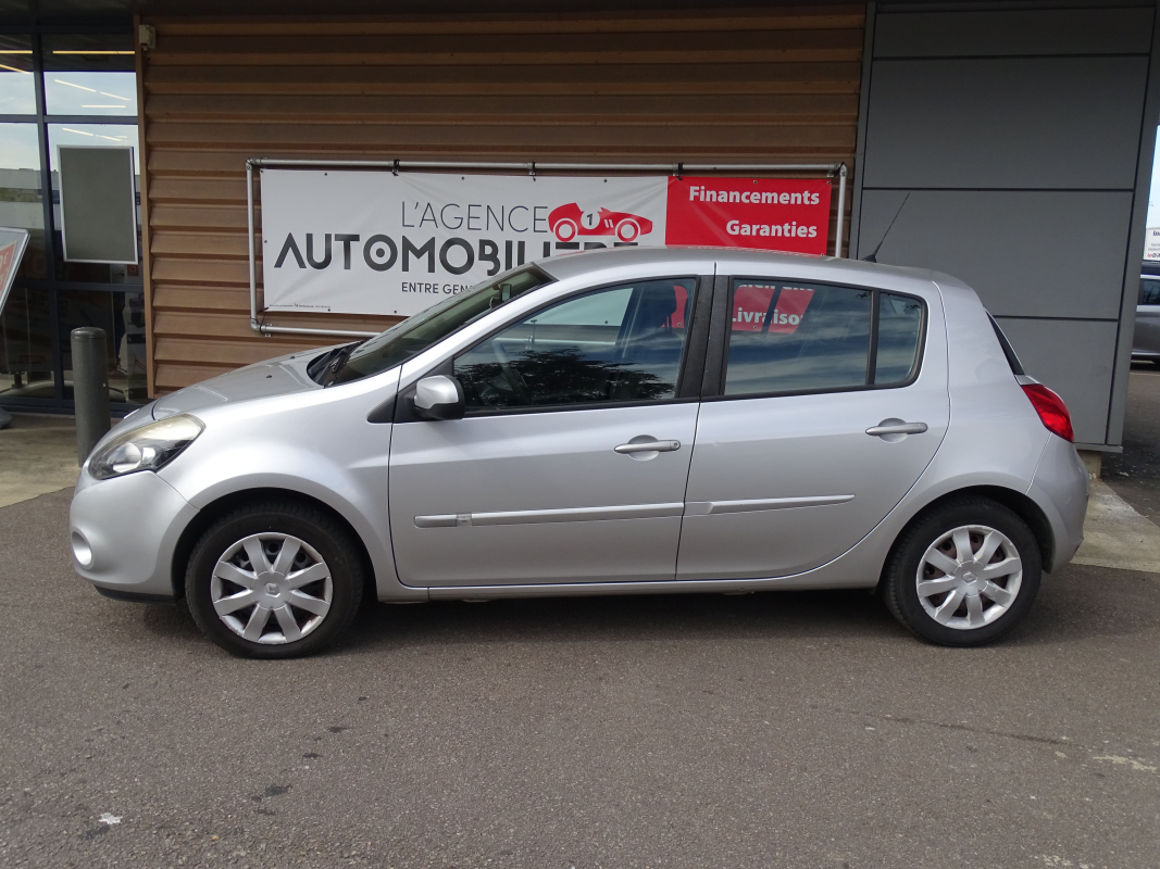 Renault Clio — 28