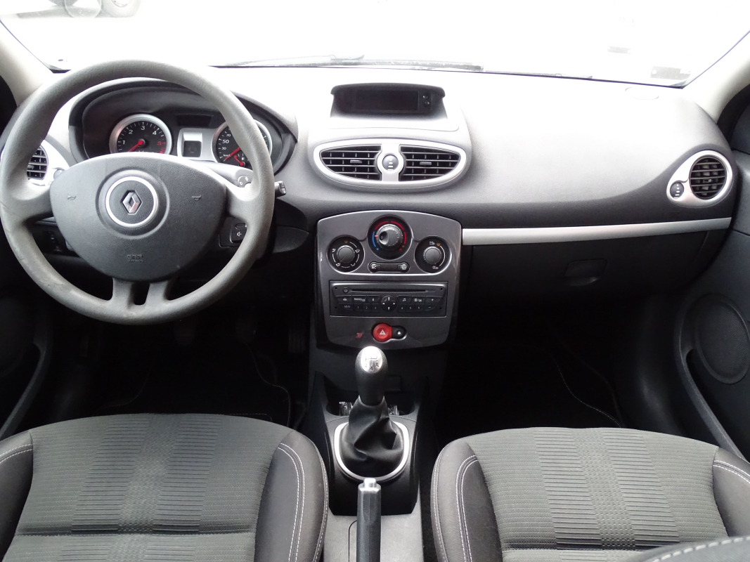 Renault Clio — 15