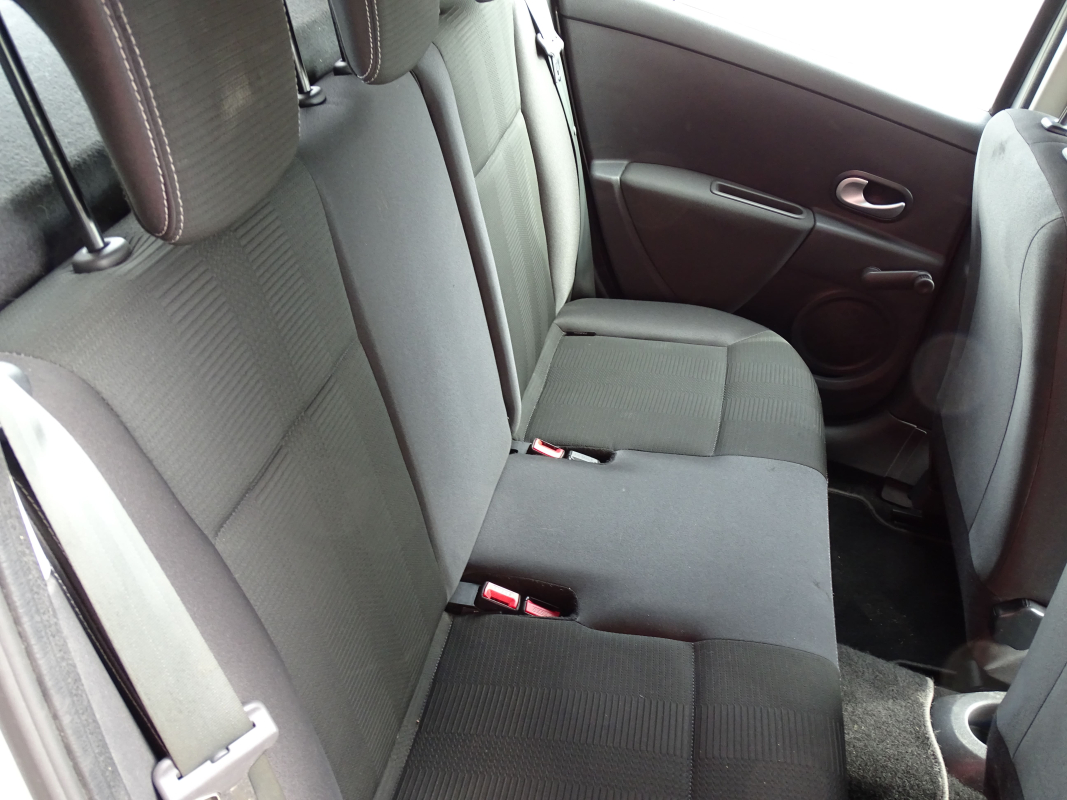 Renault Clio — 14