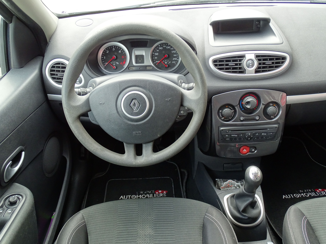 Renault Clio — 36