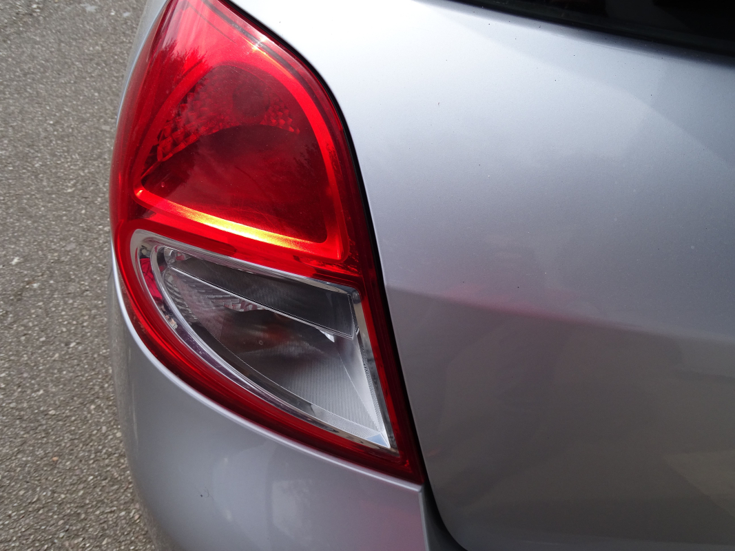 Renault Clio — 24