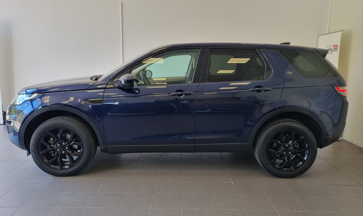 Land Rover Discovery — 3