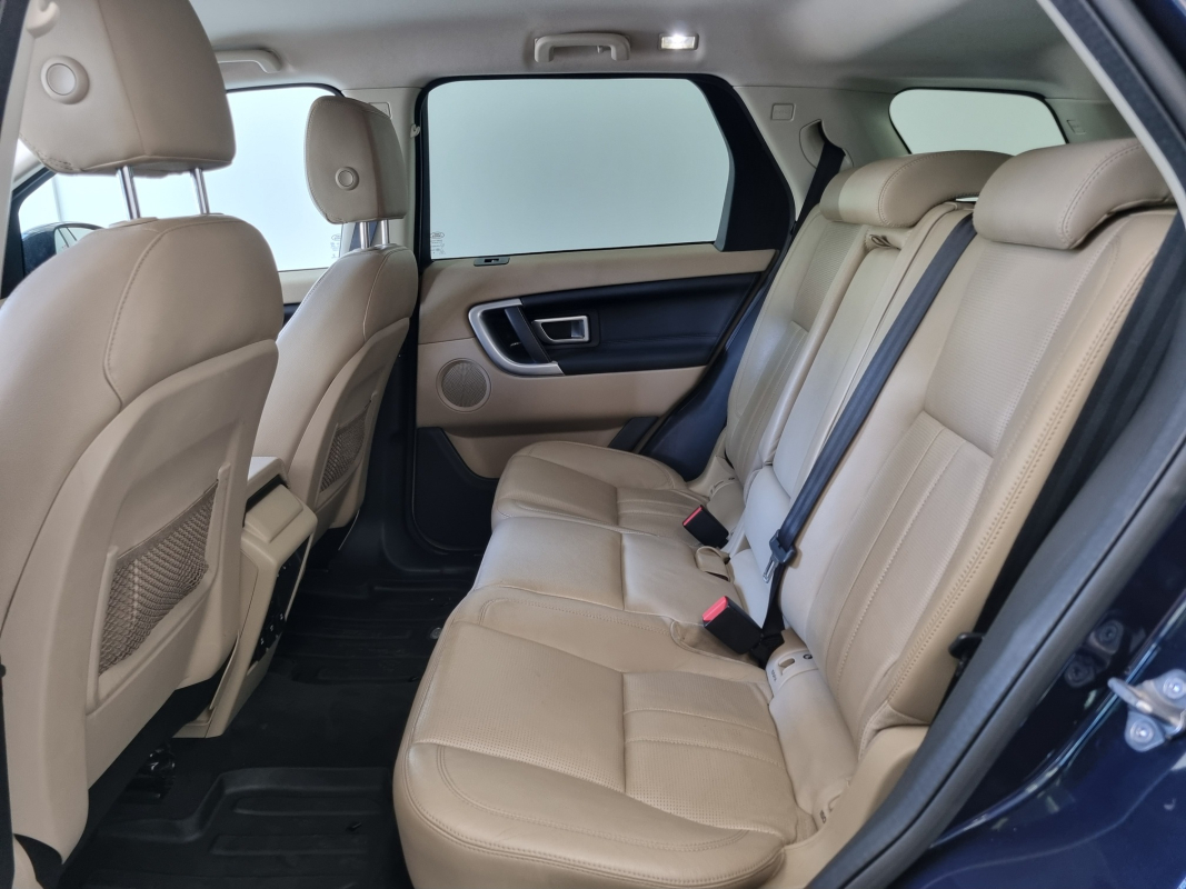 Land Rover Discovery — 14