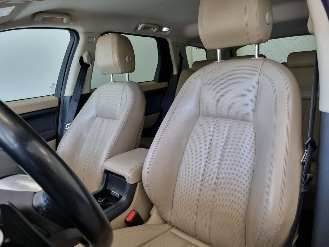 Land Rover Discovery — 12