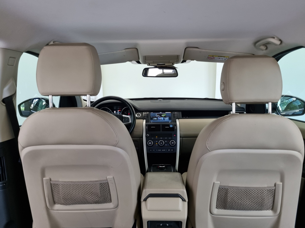 Land Rover Discovery — 16