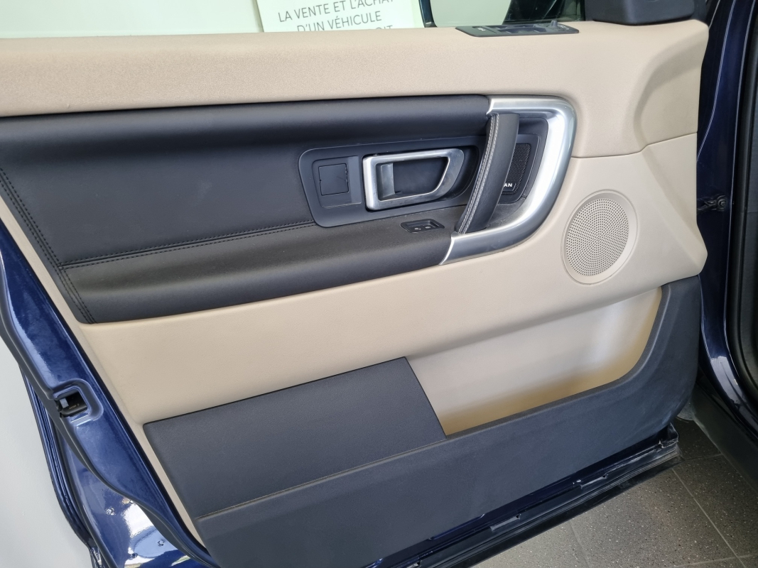 Land Rover Discovery — 35