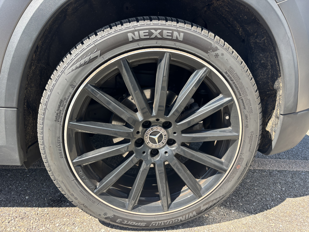 Mercedes GLA — 27