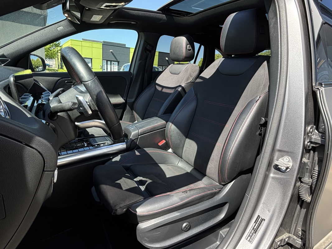 Mercedes GLA — 10