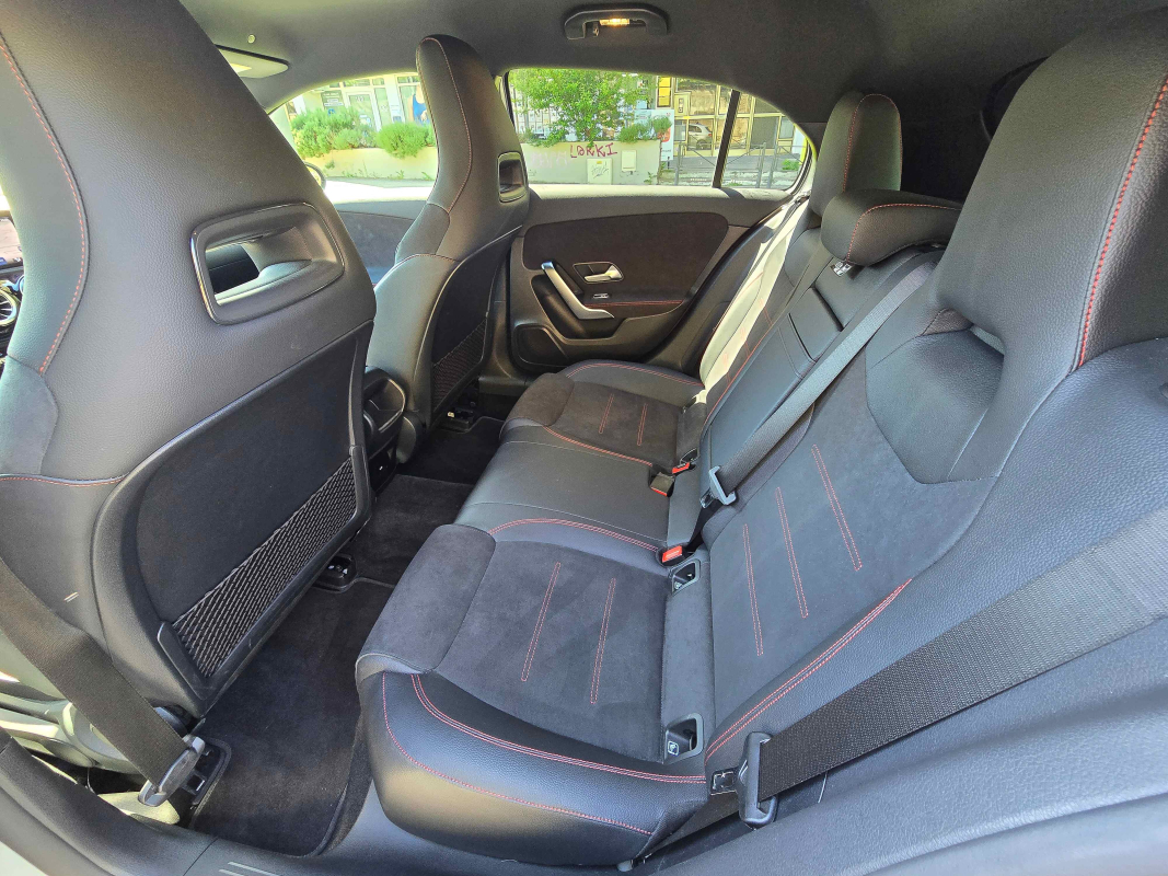 Mercedes Classe A — 18