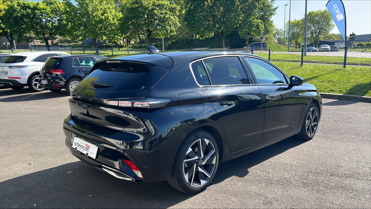 Peugeot 308 — 8