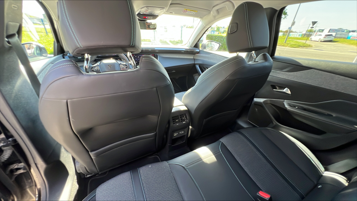 Peugeot 308 — 23