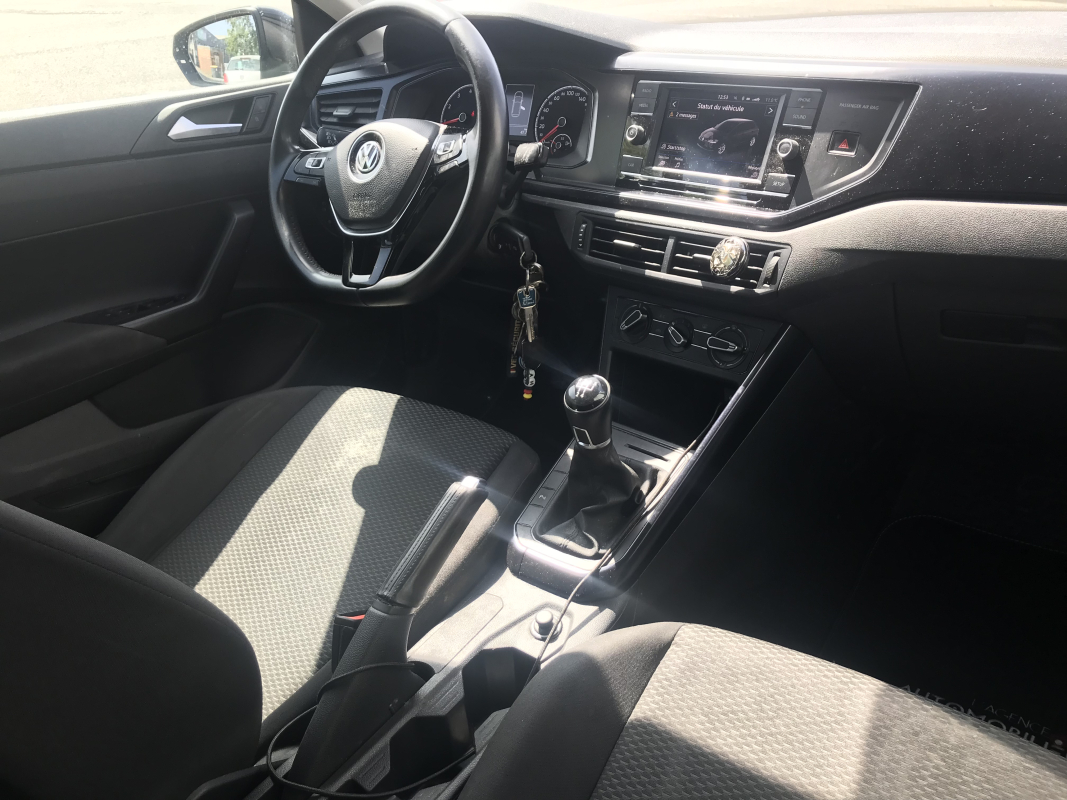 Volkswagen Polo — 23