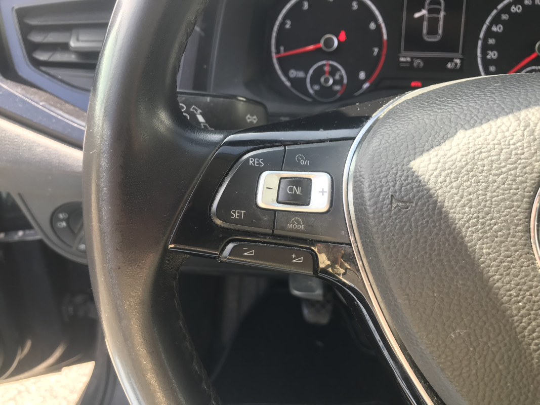 Volkswagen Polo — 15