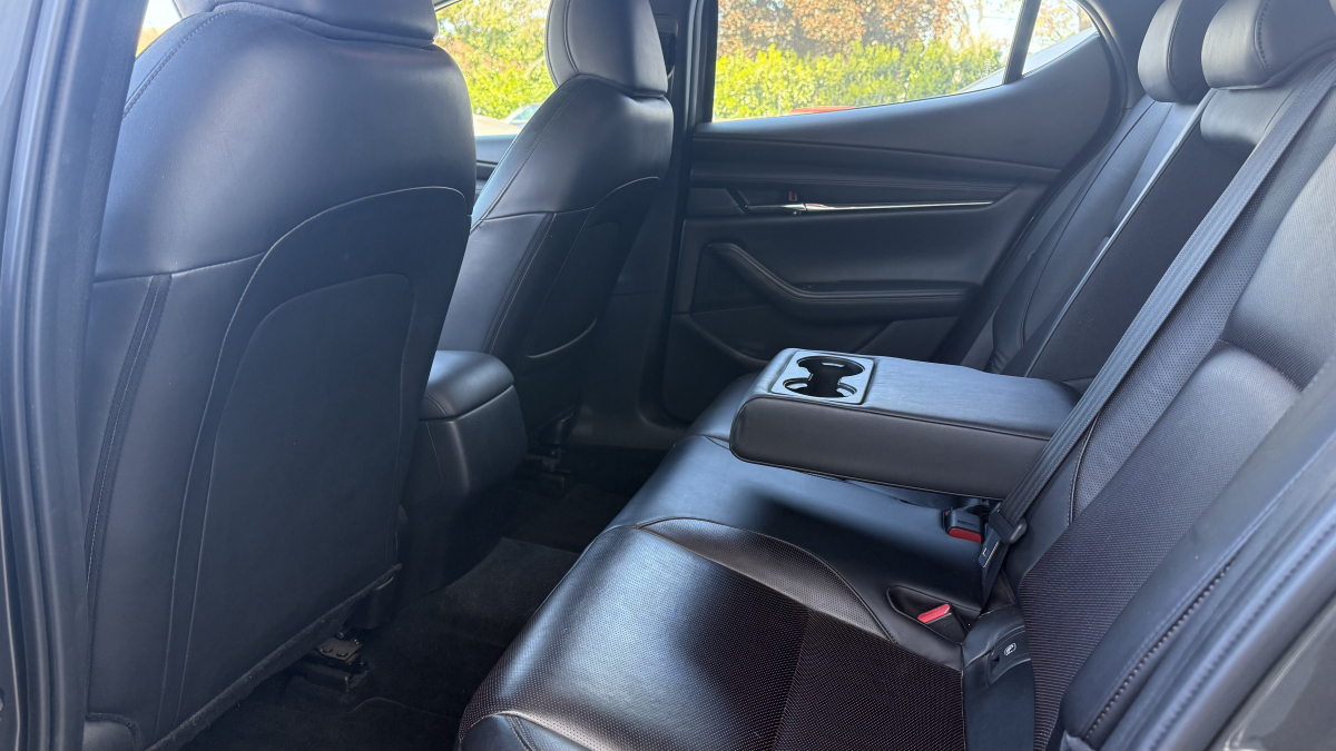 Mazda Mazda 3 — 20
